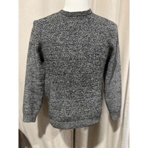 Newear Gray Sweater Size‎ Medium